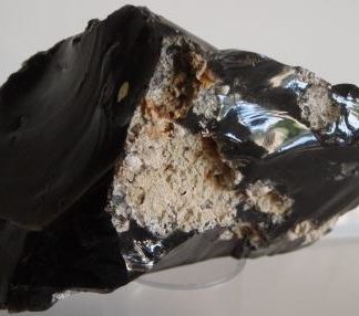 large obsidian specimen from new Zealand at rockhoundz.com.au aka dragonglass